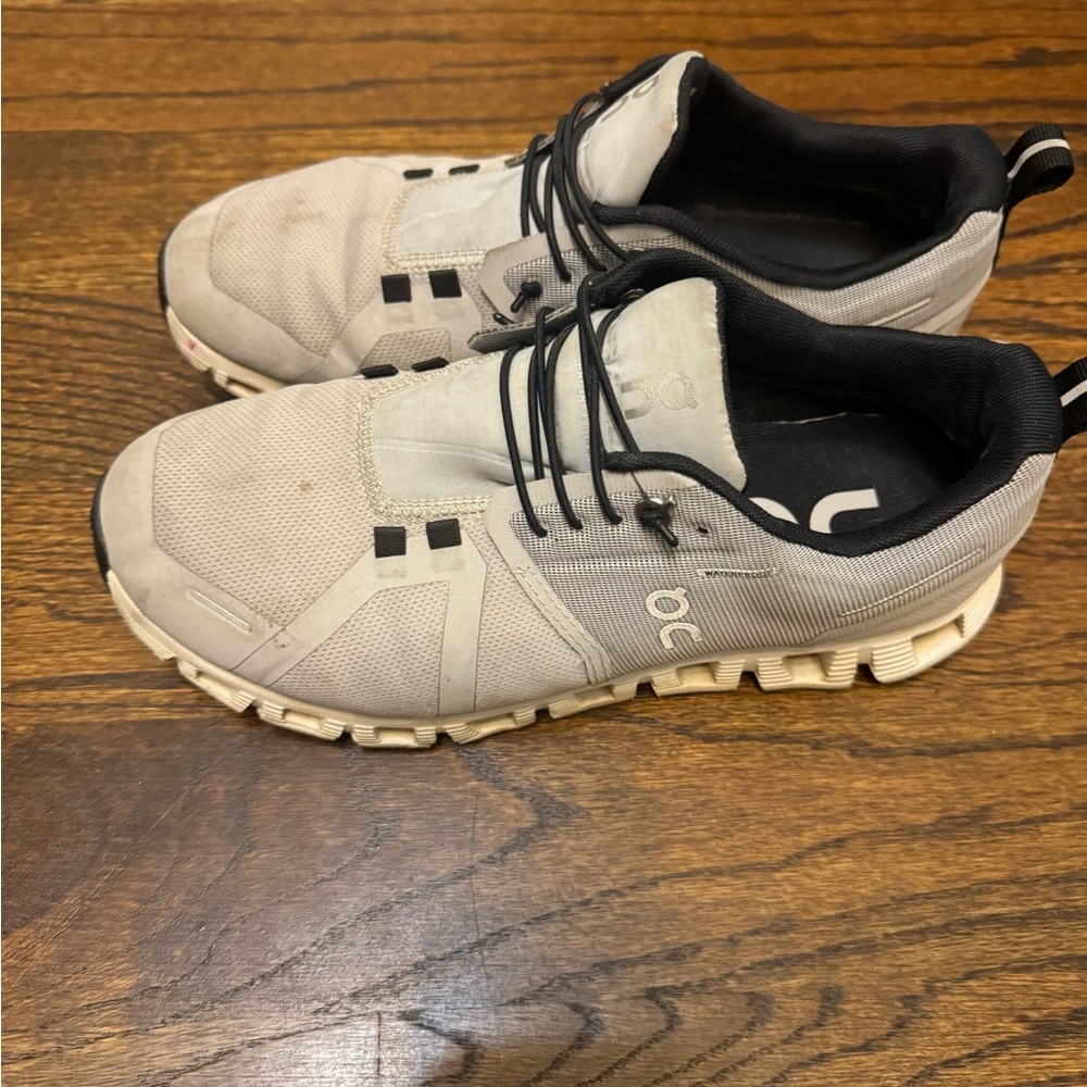 On clouds-cloud 5, waterproof!
